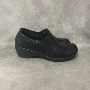 Clarks Leather Slip On Loafers Womens 6M Black Good Slip Resistant Wedge 66726